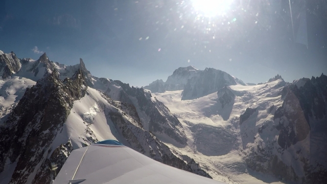  Plane flight over Mont Blanc 