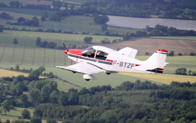 Vols en aéronefs depuis l'aéroport de Caen Carpiquet