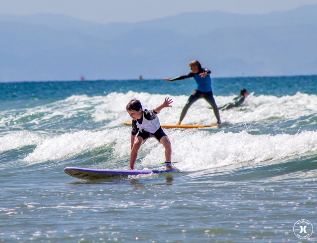  Scuola di surf per grandi e piccini 