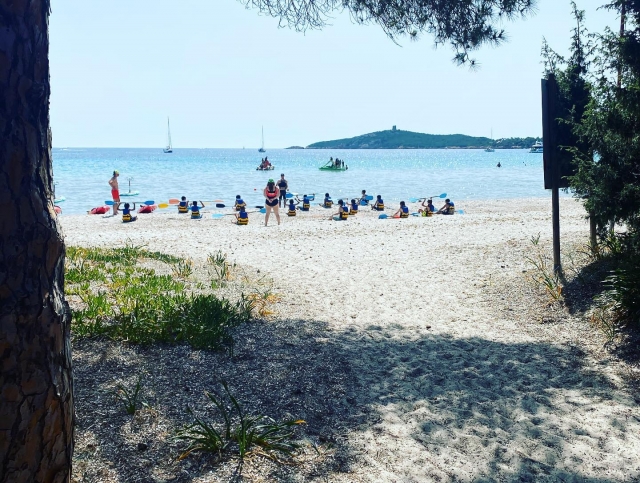  Clases de kayak en la playa 