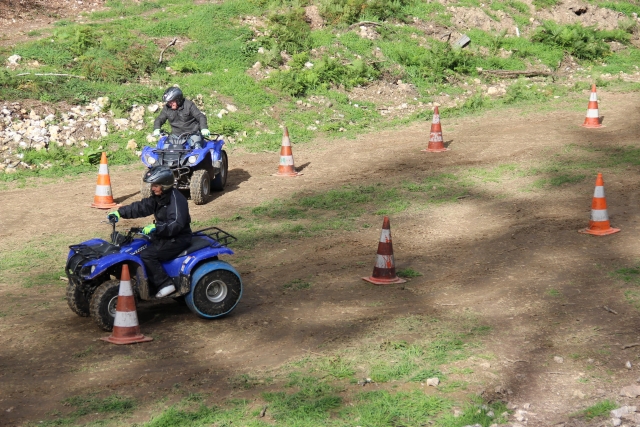  Trama in quad corso a Le Neubourg 