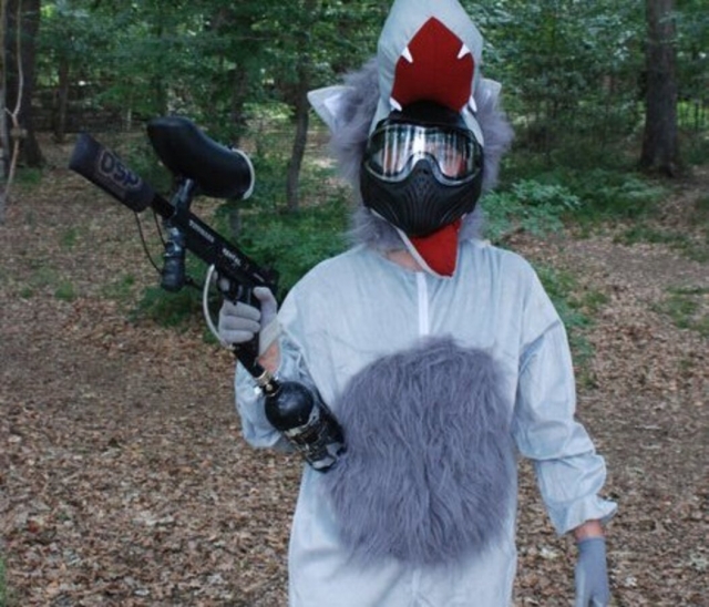  Verkleidetes Paintballspiel 