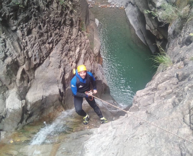  Eine Klippe erklimmen 