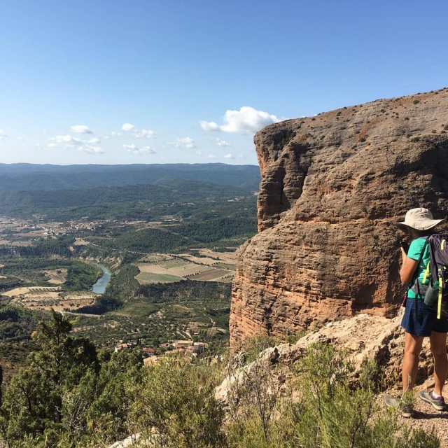  Am Rande einer Klippe 