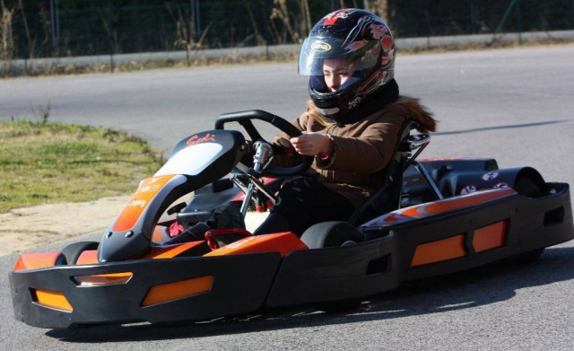 In the middle of the race 