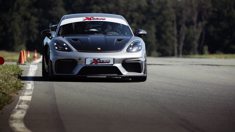  O Porsche 718 Cayman GT4RS -4 
