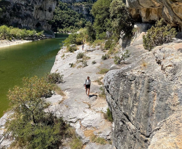  Hiking in a beautiful environment 