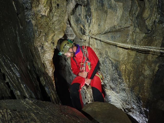  Caving underground river of Vicdessos 