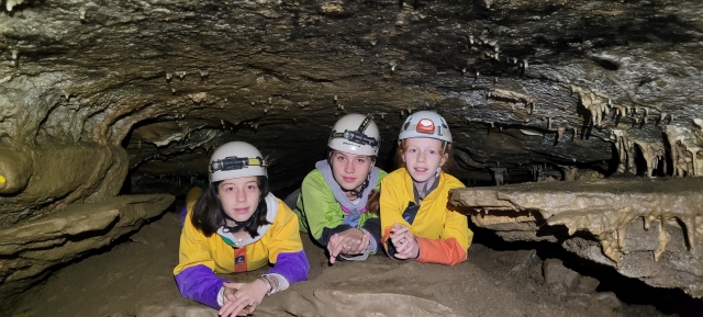 Initiation à la spéléologie en Ariège