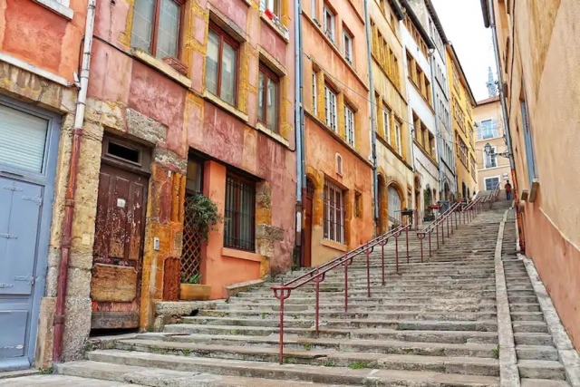  La Croix-Rousse 