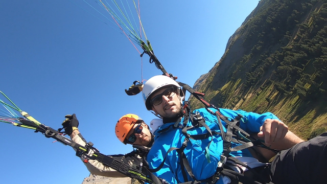 Avis de Loyez concernant Vol en parapente en été à Serre Chevalier