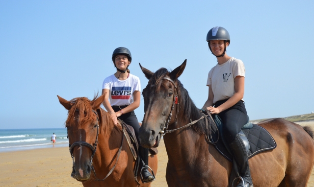  Paseo a caballo por la playa 