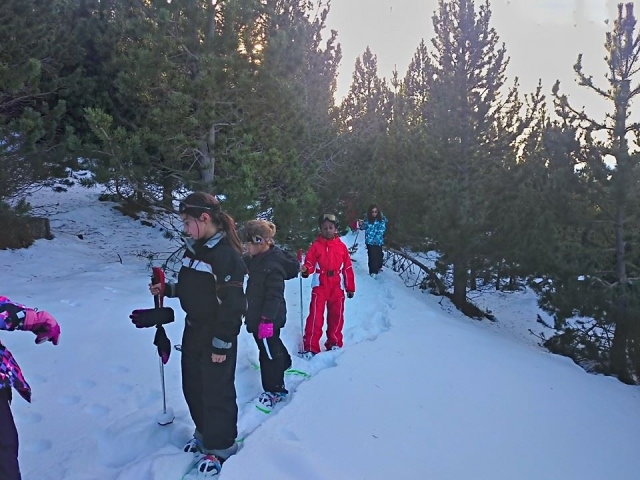  Snowshoe hike for children in the Pyrenees