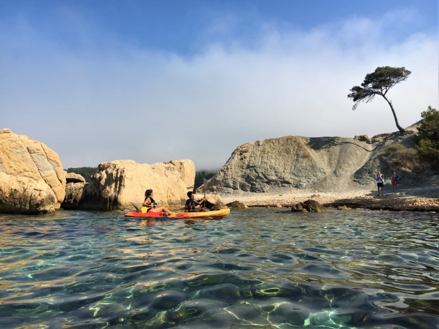  Direction the Embiez Archipelago by kayak 
