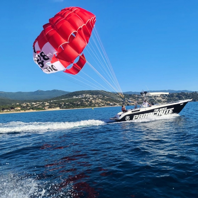 Les participants sont sur le point de s'envoler depuis le bateau