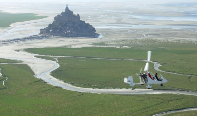 ULM au dessus du Mont Saint-Michel