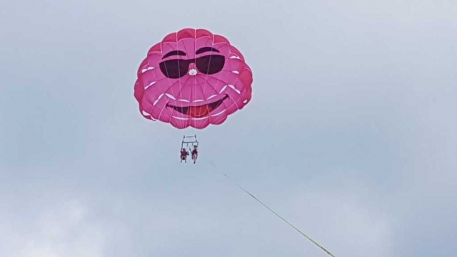  Parasailing in Bastia 