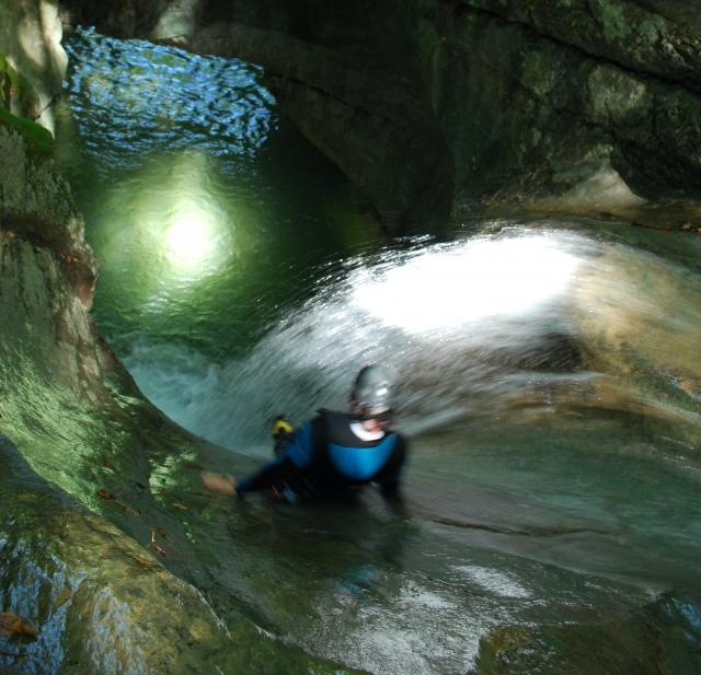  Sensational canyoning in the Ternèze Boyat canyon 