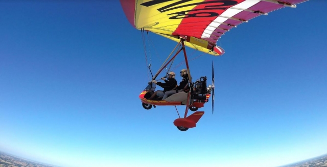  Fai il pieno di emozioni con il nostro volo di iniziazione al pilotaggio 