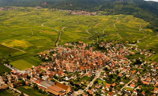  Panorâmico Vista as aldeias autênticas da Alsácia 