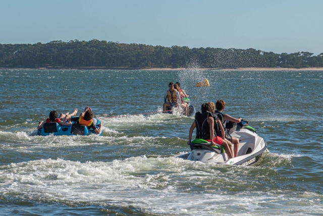  Towed buoy, fun guaranteed 