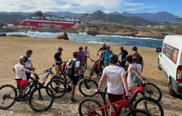  Electric mountain bike excursion in Corsica 