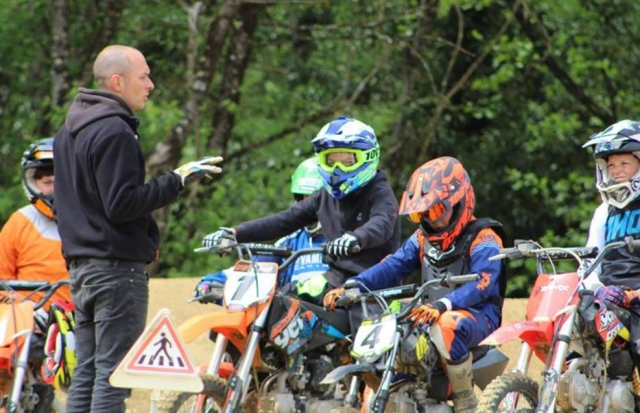  Einführung in das Motorradfahren für alle Niveaus 