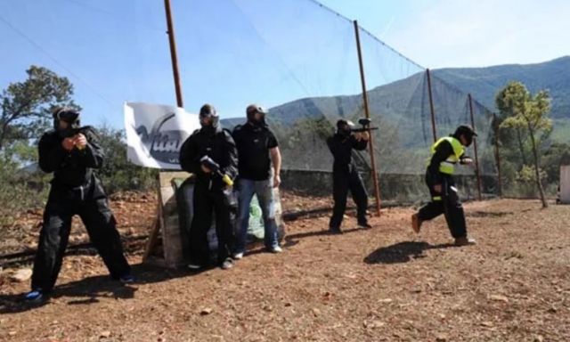 Rendez-vous à Signes pour une session de paintball sportive et divertissante