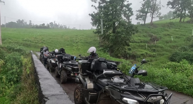  Entdecken Sie einzigartige exotische Landschaften während einer Quad-Tour 