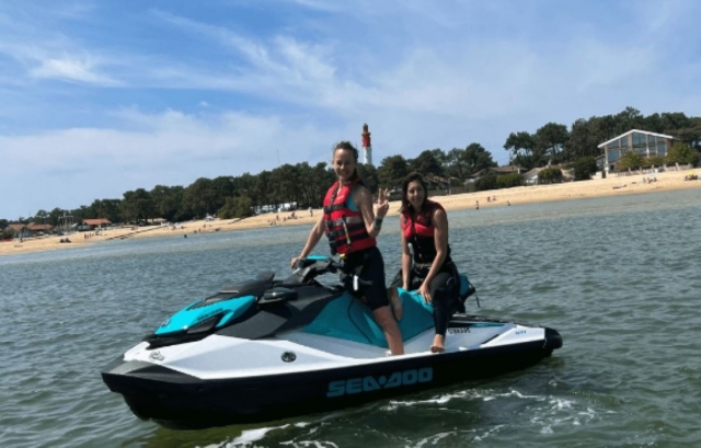  Jet ski ride accompanied by an instructor 