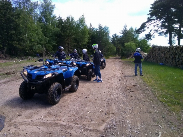  Você irá fazer caminhadas com nosso instrutor profissional 