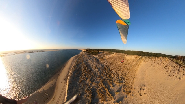  Overview from the Pyla dune by paraglider 