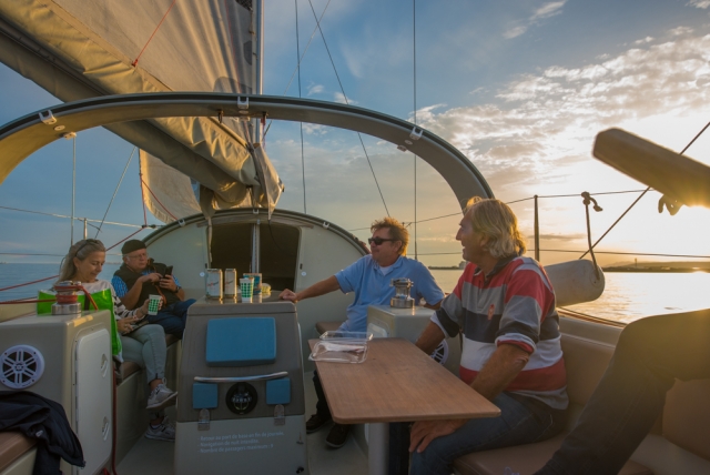  Sol a la hora de dormir a bordo de nuestro velero 