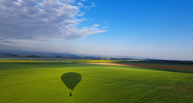 Faites l'excursion aérienne de vos rêves avec notre baptême de l'air en montgolfière