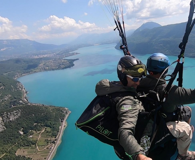 Découverte des lacs de la Savoie en parapente