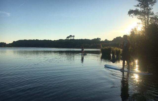 Aproveite uma sessão de raquete na costa da Aquitânia 