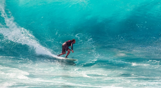  Instrutor de surf em demonstração completa 