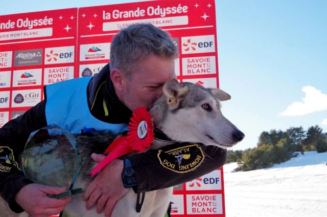  The musher and his dog 