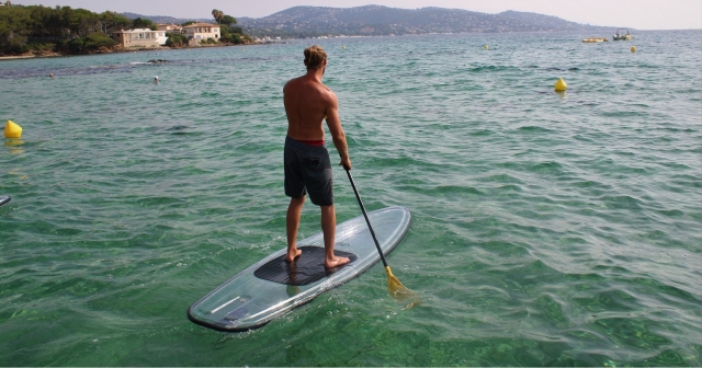  Uno dei nostri surfisti con vista sull'Esterel 