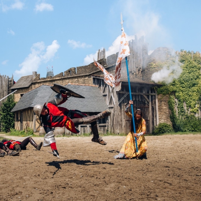  Attend the show at Puy du Fou 