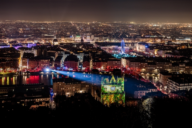  Lyon à Noite 
