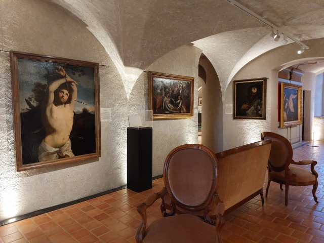  O interior dos quartos ricamente decorados 