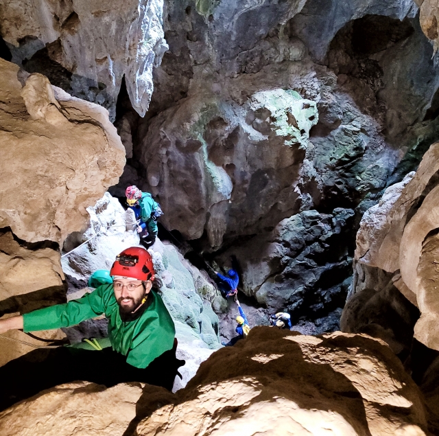  Ven y practican Speleo en Ardèche 