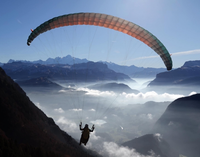  Flights to be made all year round- Paragliding tandem 