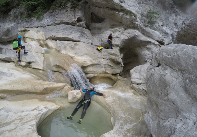  Spas in natura in natura di Alpes-de-Haute-Provence -9999- Toboggani naturali del Canyon 