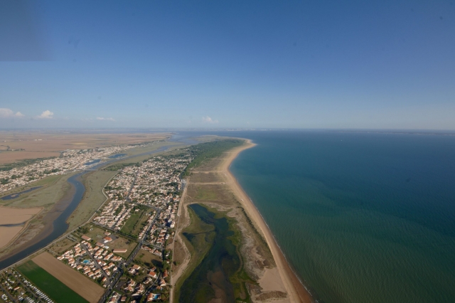 Entdecken Sie die Strände im Süden der Vendée an Bord eines Ultraleichtflugzeugs 