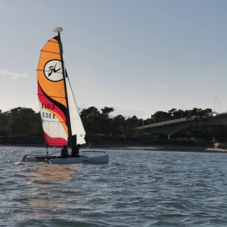 夏朗德海事私人帆船课程 - 2 小时