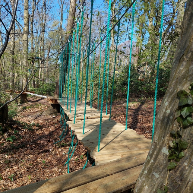  Viel Spaß beim Fahren durch einfache Hindernisse 