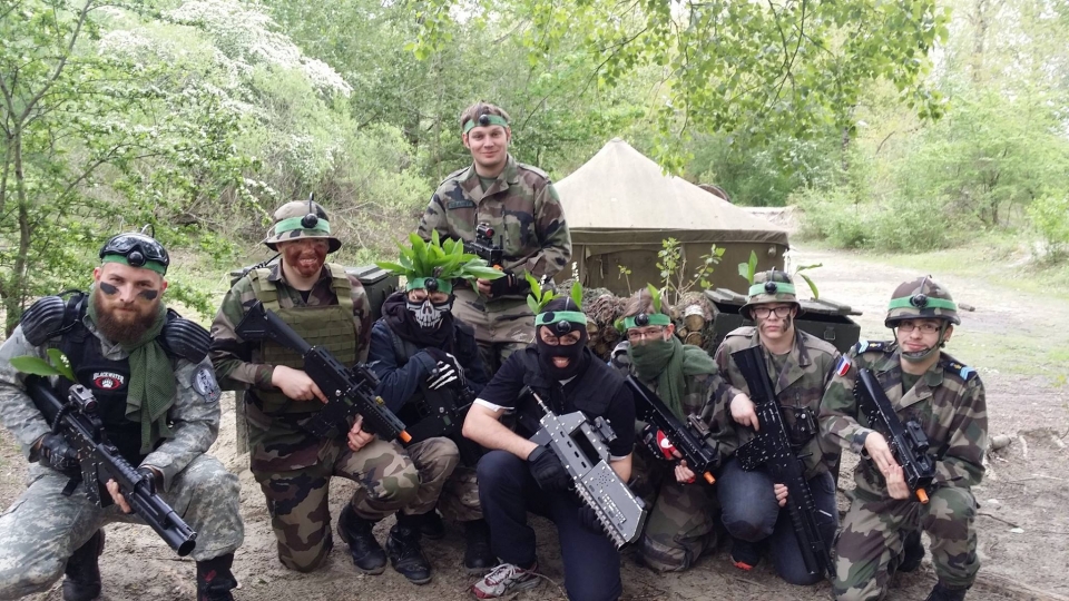 适合所有人的户外激光游戏 