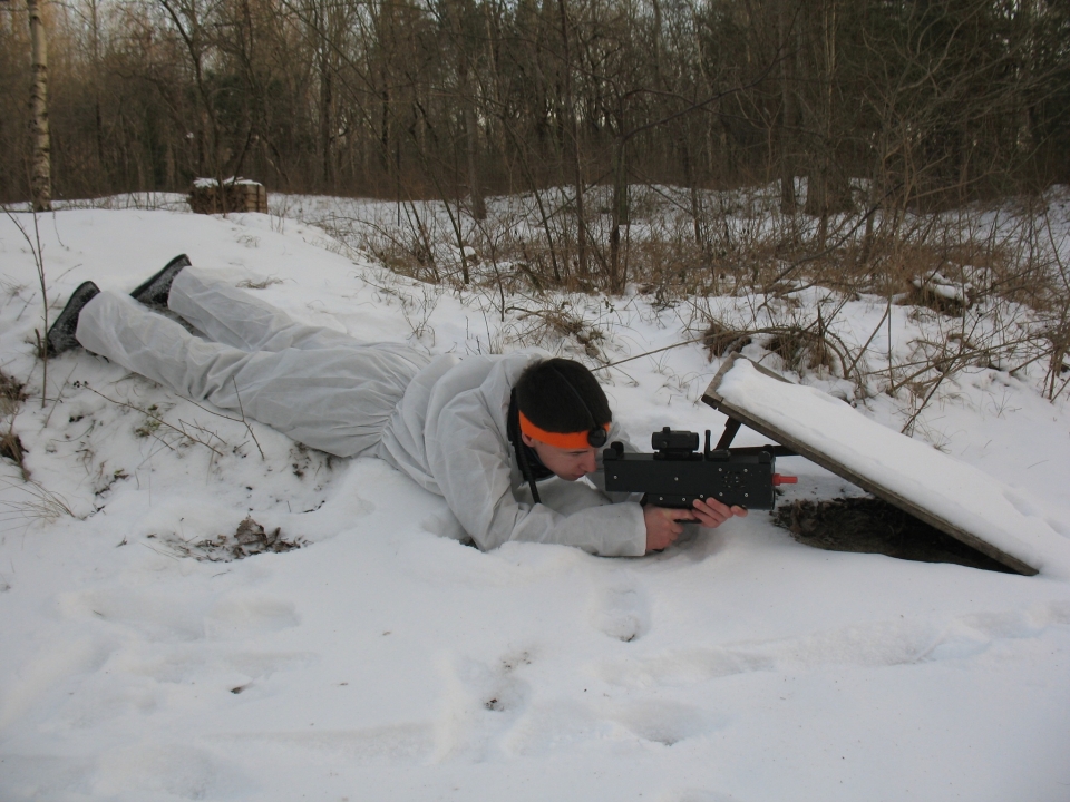  户外激光游戏成人 